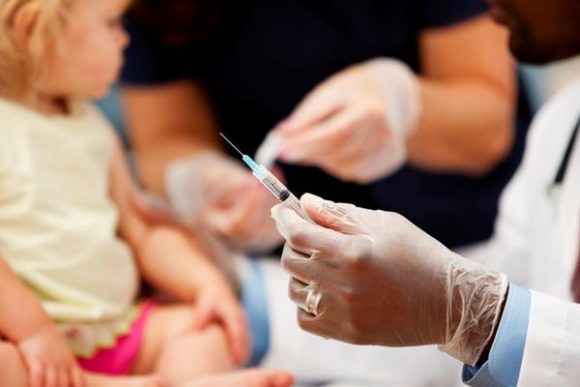 Прививка от гепатита В ребенку в месячном возрасте – побочные эффекты и рекомендации